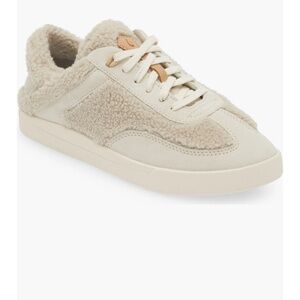 Women's Cream Shearling Sneakers